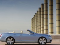 Bentley Continental GTC 2005 photo